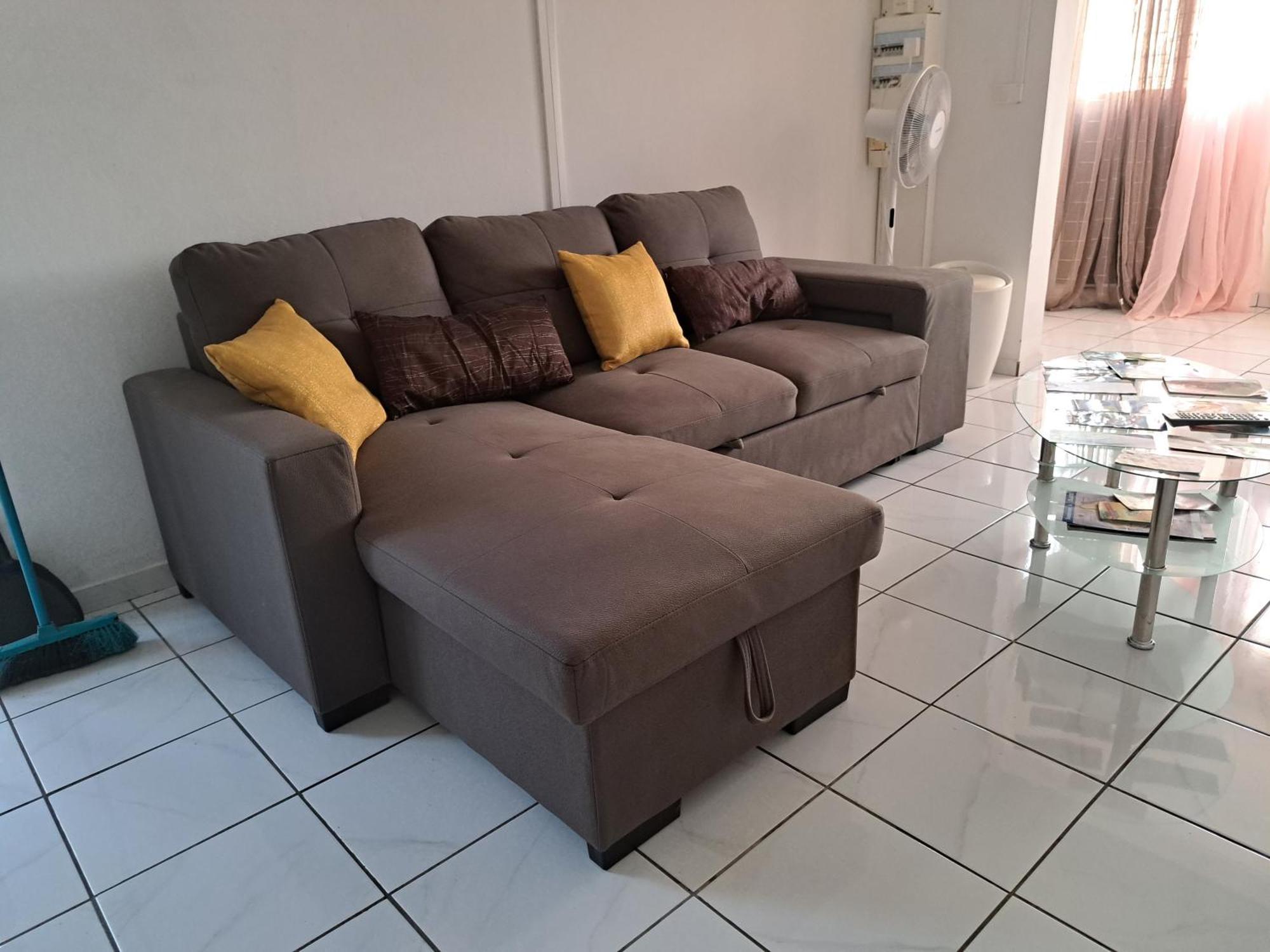 Appart A La Res Andy Accueillant 1 A 5 Pers Arrive Autonome , 2 Places De Parking Dans La Cour Devant La Maison Apartment Saint-Denis Ngoại thất bức ảnh