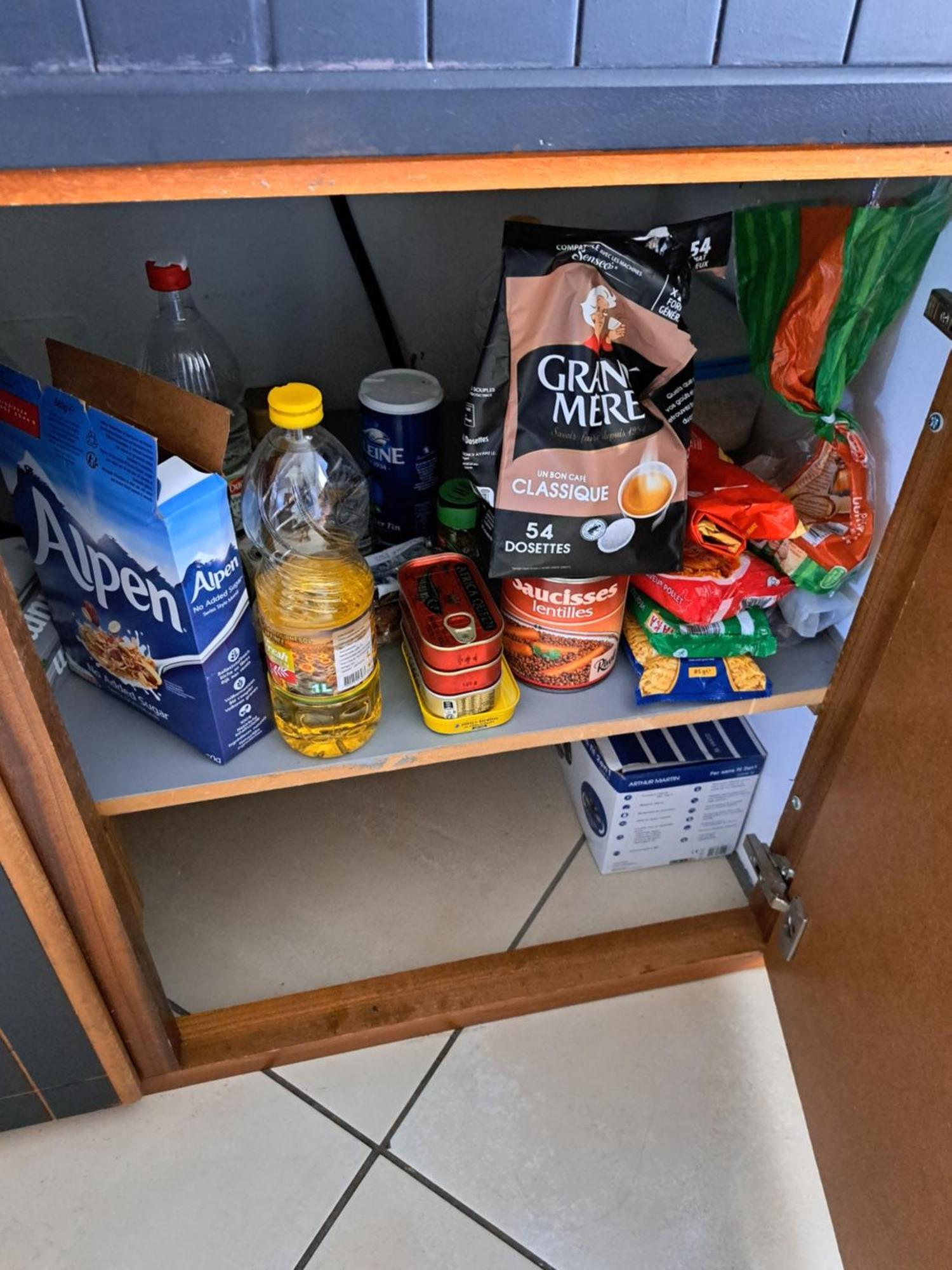 Appart A La Res Andy Accueillant 1 A 5 Pers Arrive Autonome , 2 Places De Parking Dans La Cour Devant La Maison Apartment Saint-Denis Ngoại thất bức ảnh